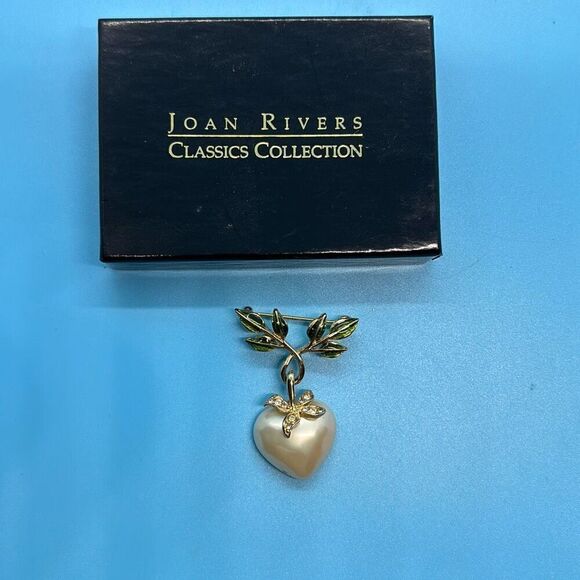 Joan Rivers Faux Pearl Puffy Heart Dangle gold pin brooch - Picture 8 of 8